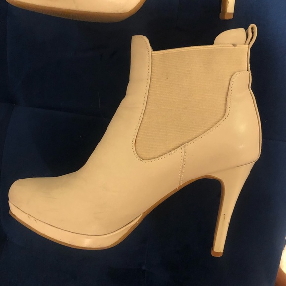 Cream PADDED Platform Stilettos Ankle Boots - Picture 10 of 17
